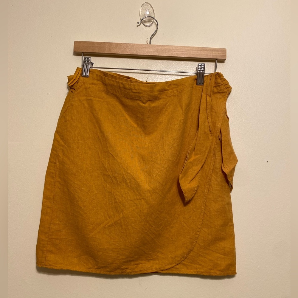 Zara Mustard Tie-Wrap Mini Linen Skirt. Size M / L